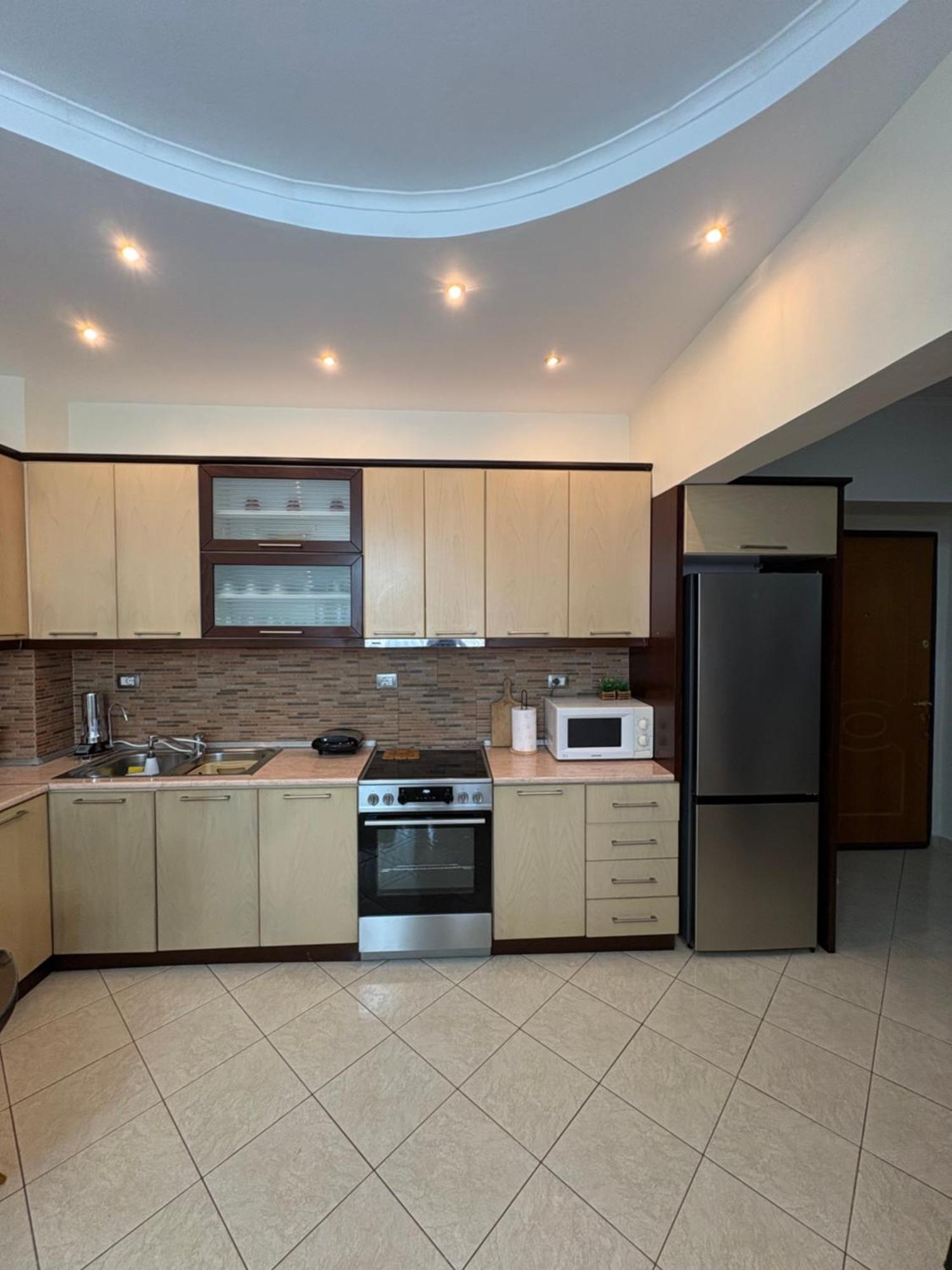 Sofia'S Modern Apartment Gjirokaster Luaran gambar